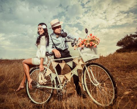 The difference between wedding style and wedding theme