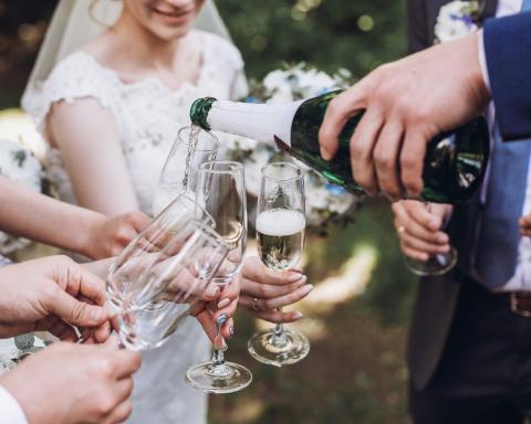 How to make a perfect wedding toast